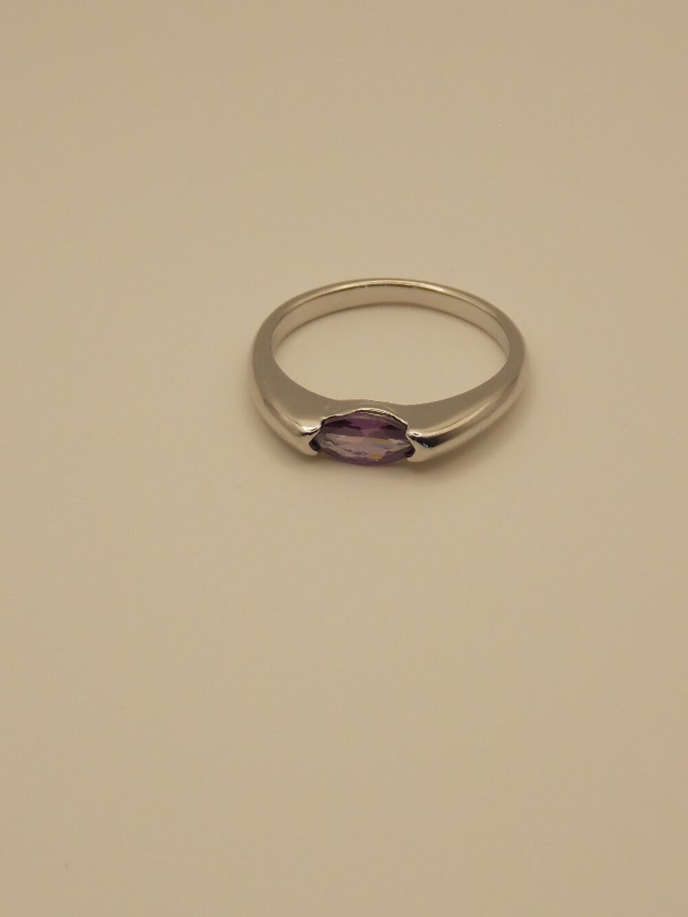 Purple Stone Fashion Ring